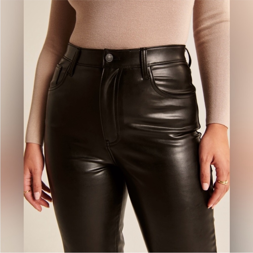 Abercrombie&Fitch Curve Love polyurethane 90s relaxed ultra highrise